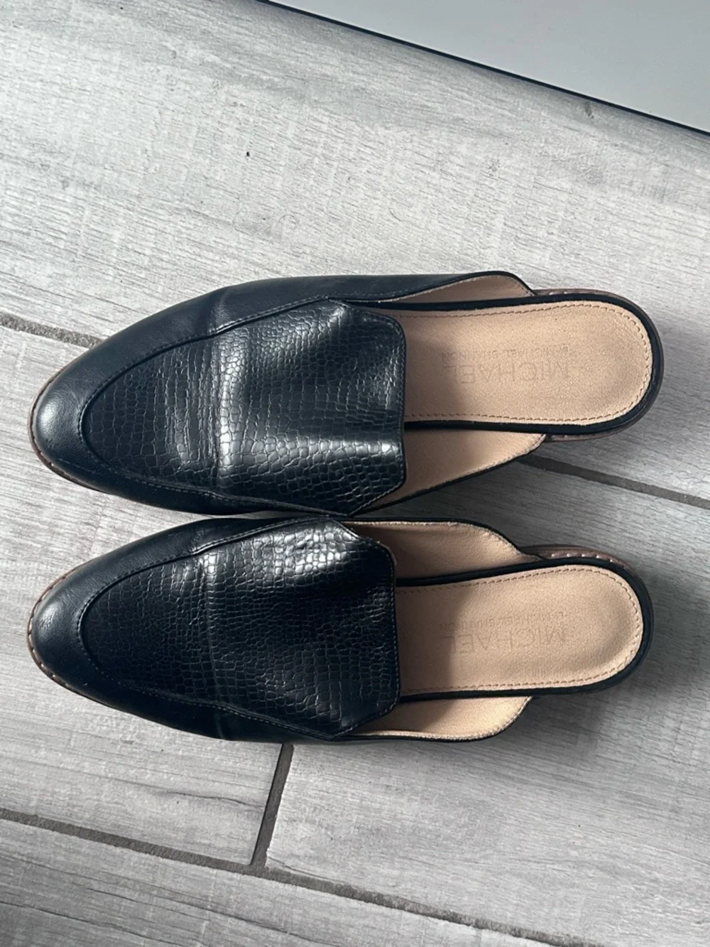 MICHAEL Michael Kors Black Croc-Embossed Leather Slide Mules - Picture 1 of 4